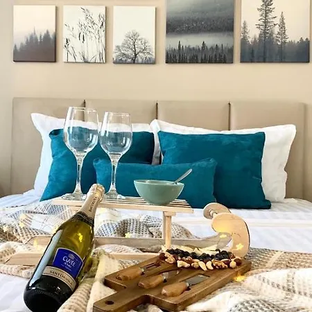 Magri Luxurious A42 Gardens Apartament *